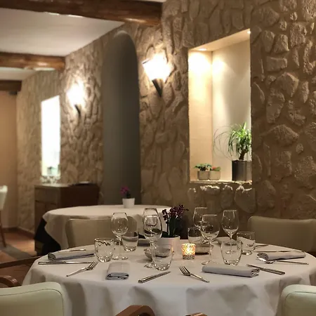 Hotel Logis La Maison Bonnet