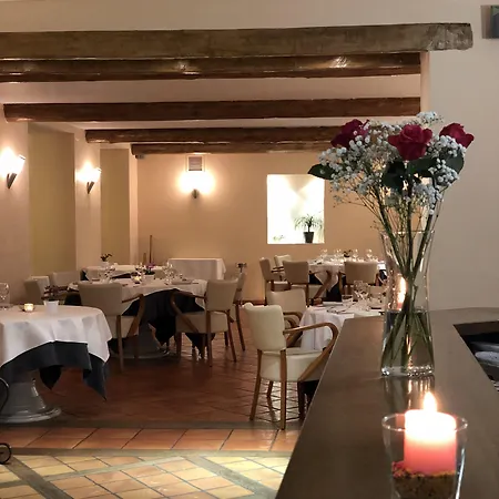 Hotel Logis La Maison Bonnet Grane