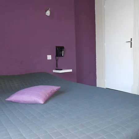 Logis La Maison Bonnet 2*