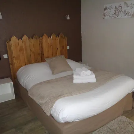 Logis La Maison Bonnet 2*