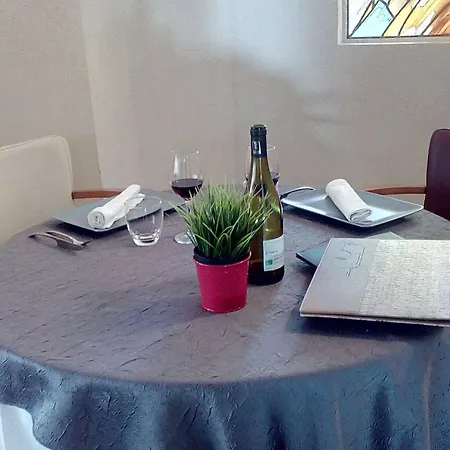 Hotel Logis La Maison Bonnet Grane